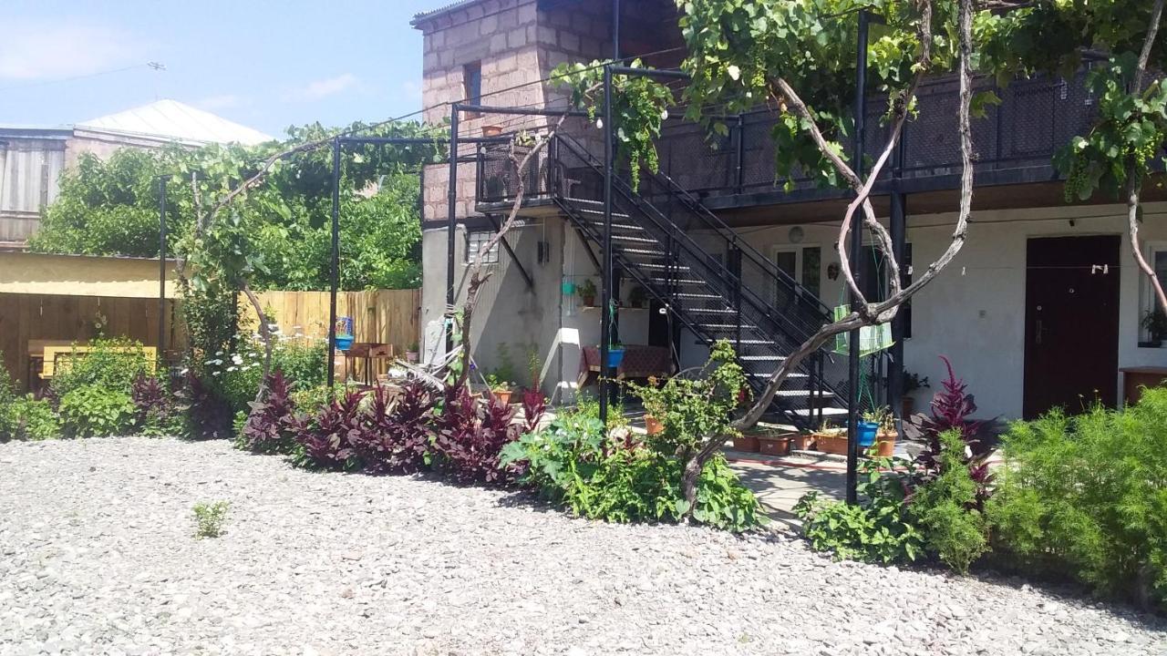 Akhaltsikhe Hotel “Sunny House” Екстер'єр фото